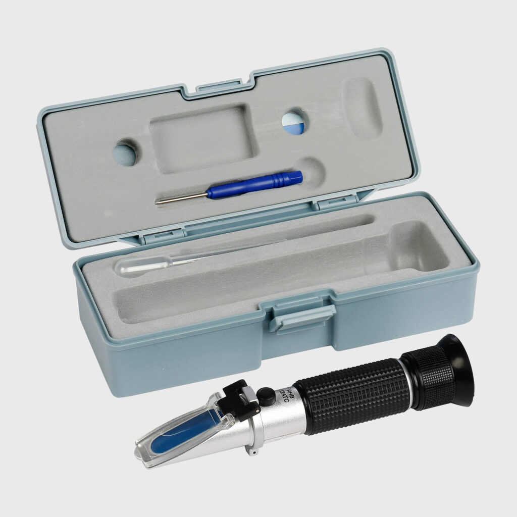 Hand Refractometer / Portable Refractometer - Welcome to Medlab Solutions